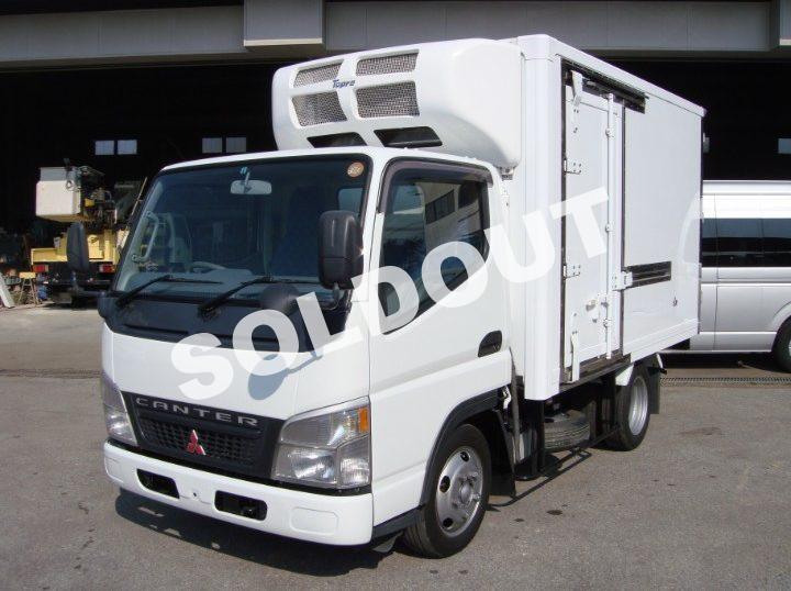 三菱ふそう冷凍車
