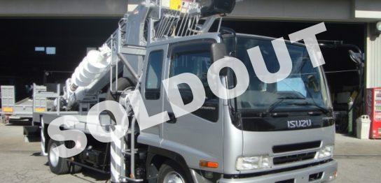 タダノ穴掘建柱車DT720