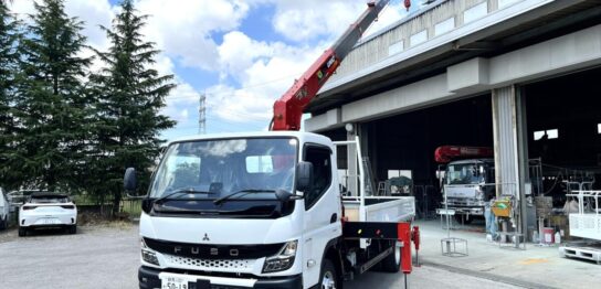 ユニック6段クレーンNo119　新車三菱キャンター全低床ワイド超ロング3t車　ユニック新品架装！